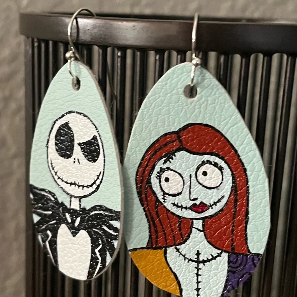 HAND PAINTED Unique Cartoon earrings!! - Picture 4 of 5